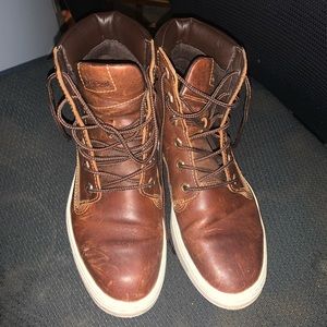 TIMBERLAND HIGH TOP SHOES SIZE: 7.5